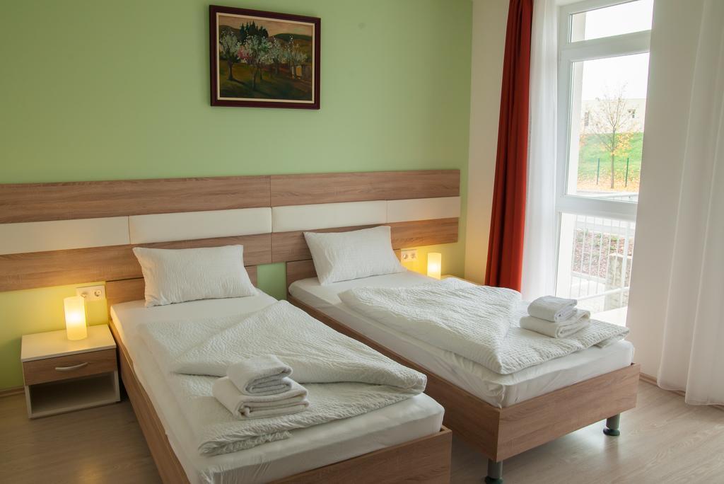 Hotel Pallone Balatonfüred Cameră foto