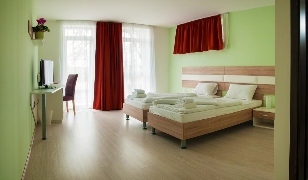 Hotel Pallone Balatonfüred Cameră foto