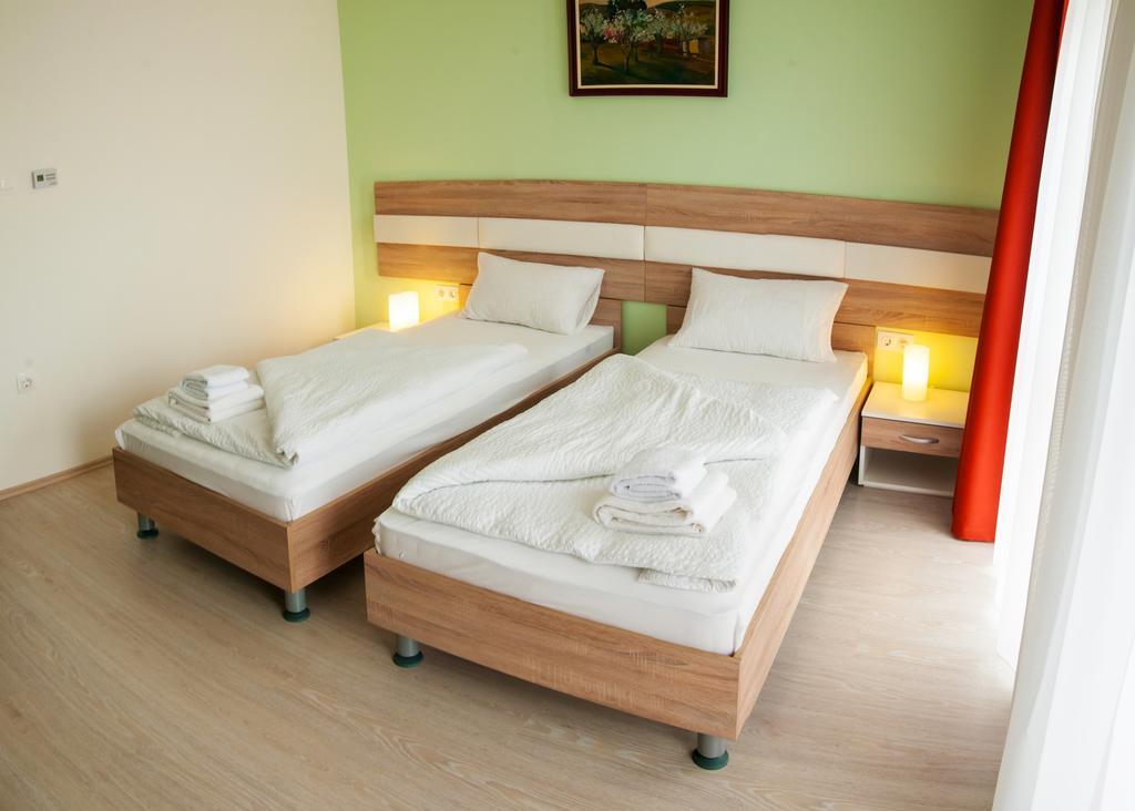 Hotel Pallone Balatonfüred Cameră foto